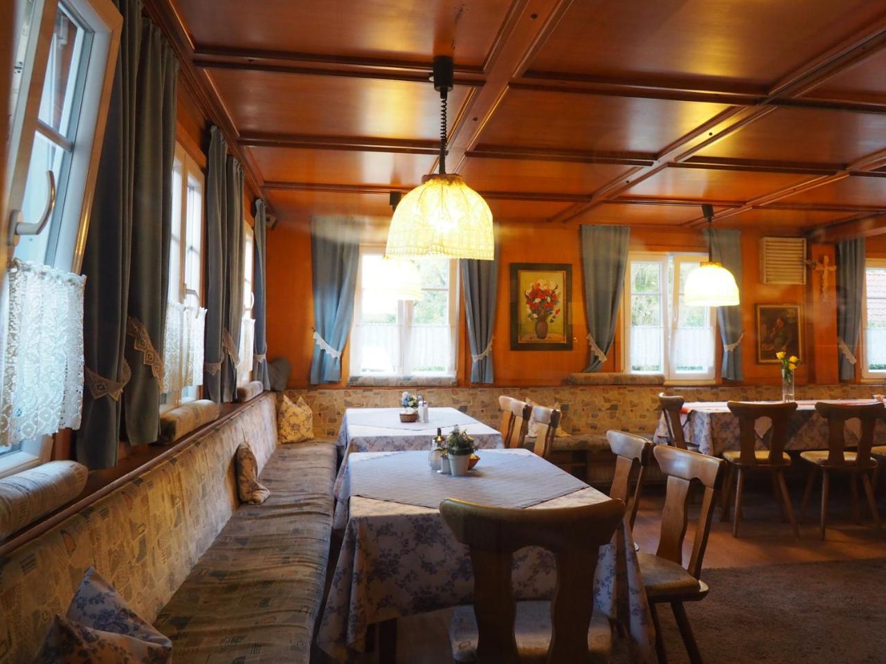 Landgasthof Zum Schwarzen Grat Isny im Allgäu Buitenkant foto