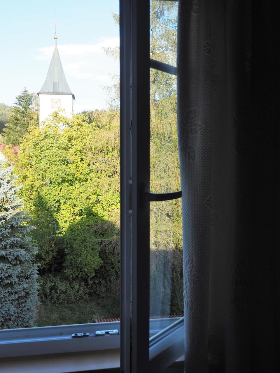 Landgasthof Zum Schwarzen Grat Isny im Allgäu Buitenkant foto